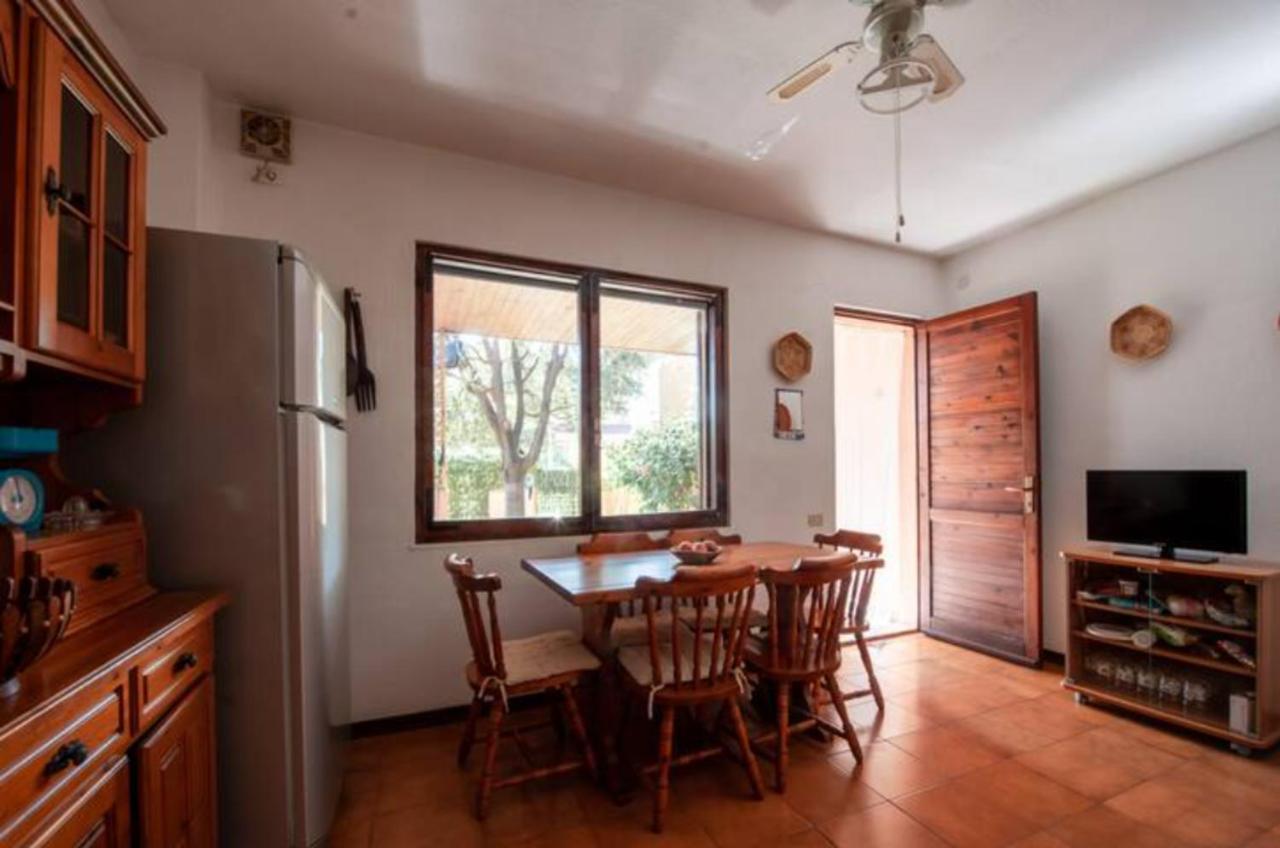 Apartamento Casa A Schiera Con Giardino A Pochi Passi Dal Mare Capitana Exterior foto